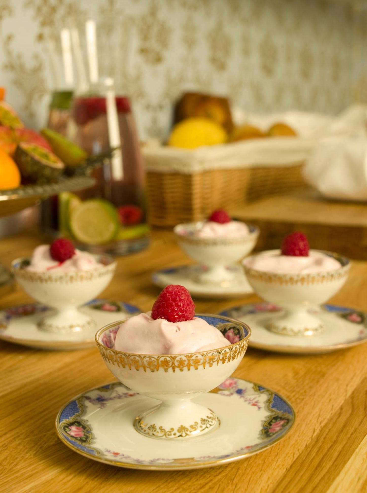 Annas Hotell كْريخانستاد المظهر الخارجي الصورة